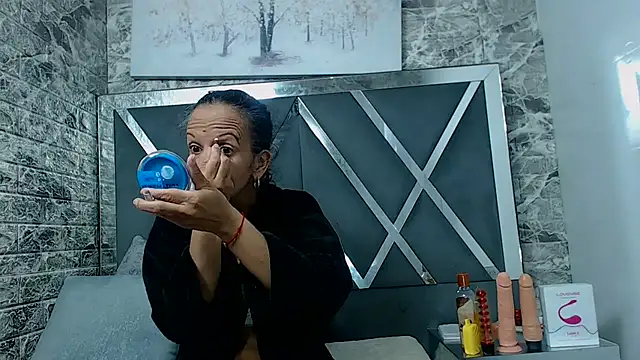 YanetRose online show from September 9, 2025, 3:17 am