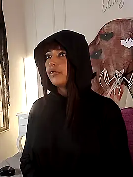 Kaylachannell online show from October 24, 2025, 4:09 am