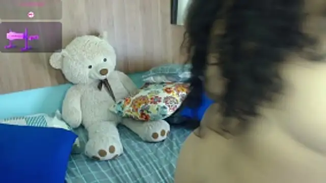 Madison Copers online show from November 12, 2025, 12:55 am