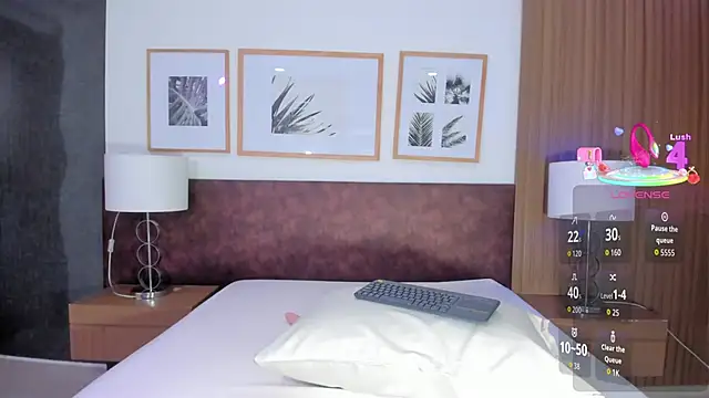 Snapshot of cutie_katy_ chatting on November 28, 2025, 3:53 am cutie katy online show from November 28, 2025, 3:53 am