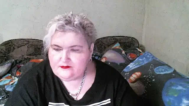 Snapshot of Lana555 chatting on February 19, 2025, 10:31 pm Lana555 online show from February 19, 2025, 10:31 pm