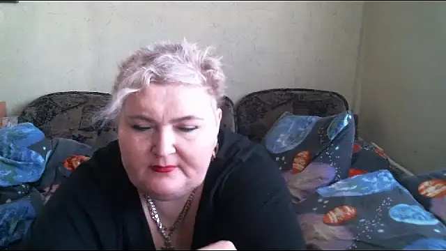 Snapshot of Lana555 chatting on February 28, 2025, 10:41 am Lana555 online show from February 28, 2025, 10:41 am