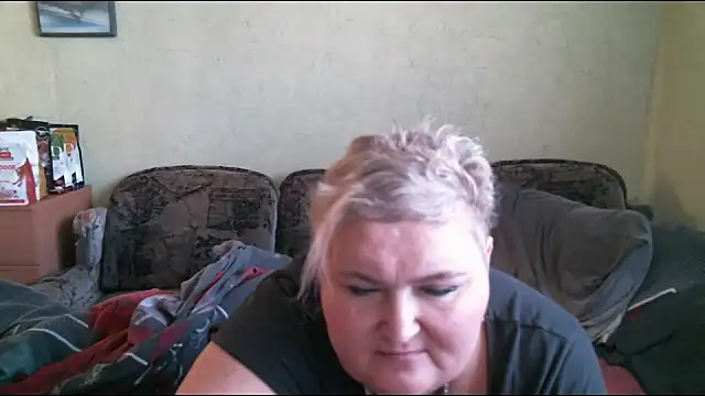 Snapshot of Lana555 chatting on March 9, 2025, 12:53 pm Lana555 online show from March 9, 2025, 12:53 pm