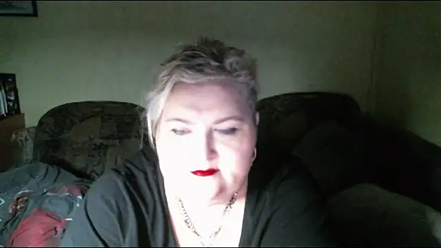 Snapshot of Lana555 chatting on March 17, 2025, 11:43 pm Lana555 online show from March 17, 2025, 11:43 pm