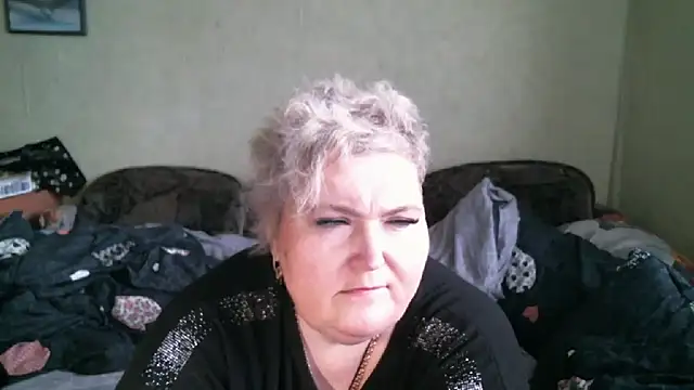 Snapshot of Lana555 chatting on November 16, 2025, 9:59 am Lana555 online show from November 16, 2025, 9:59 am