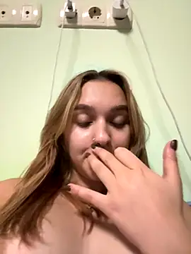 UrMuseOn online show from September 8, 2025, 8:30 pm