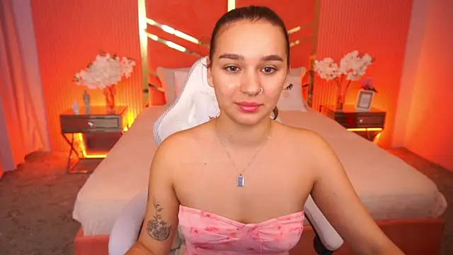 UrMuseOn online show from September 21, 2025, 6:26 am