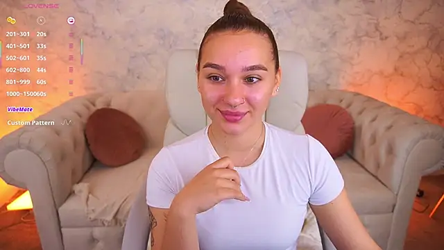 UrMuseOn online show from September 27, 2025, 5:45 am