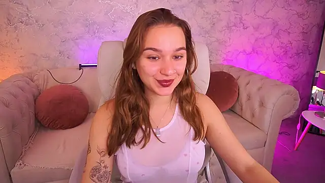 UrMuseOn online show from October 25, 2025, 7:05 am