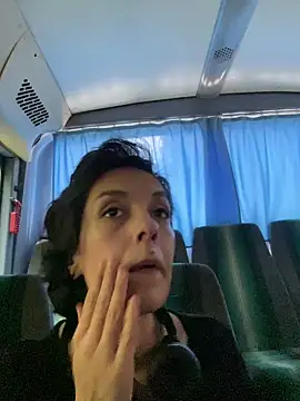 Piggiteablacktea online show from October 23, 2025, 10:14 am