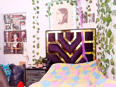 Snapshot of lucywhite13 chatting on October 4, 2025, 6:50 pm lucywhite13 online show from October 4, 2025, 6:50 pm