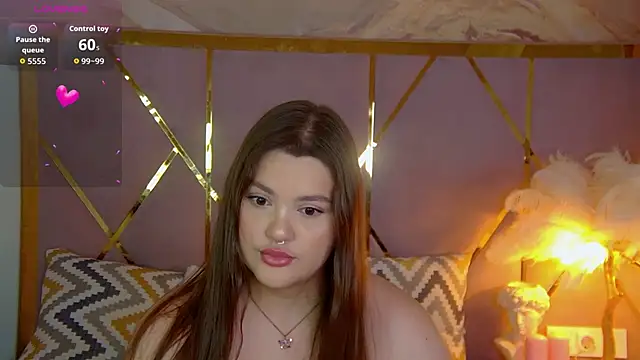 EmilyHyde online show from October 16, 2025, 3:35 pm