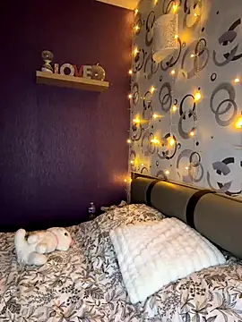 cherryxlady4 online show from December 17, 2025, 8:26 pm