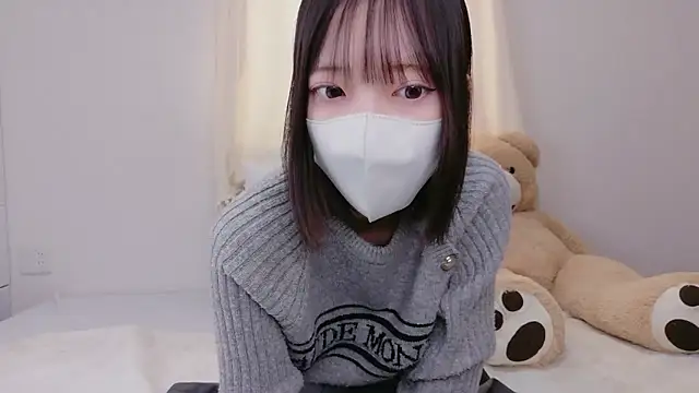 Azusa 128 online show from November 10, 2025, 6:34 am