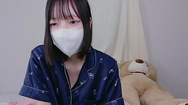 Azusa 128 online show from November 11, 2025, 10:48 am