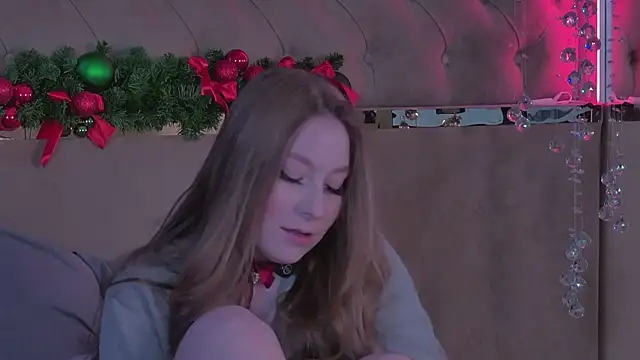 Snapshot of MiaEuphoria_ chatting on December 14, 2025, 4:29 am MiaEuphoria online show from December 14, 2025, 4:29 am