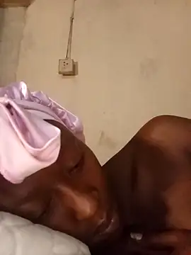 RFeltomWhitJ online show from November 13, 2025, 6:51 pm