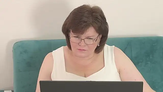Snapshot of Sandra_Sunrise chatting on September 17, 2025, 7:43 am Sandra Sunrise online show from September 17, 2025, 7:43 am