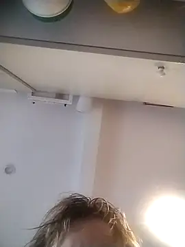 sarahpearlx online show from November 15, 2025, 4:36 pm