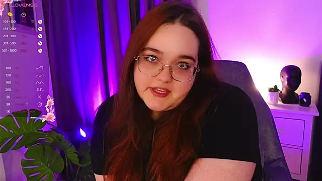 Neko Moor online show from November 28, 2025, 8:44 pm