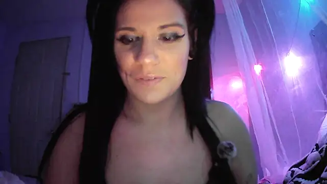 Snapshot of ovmilf chatting on November 19, 2025, 4:01 am ovmilf online show from November 19, 2025, 4:01 am