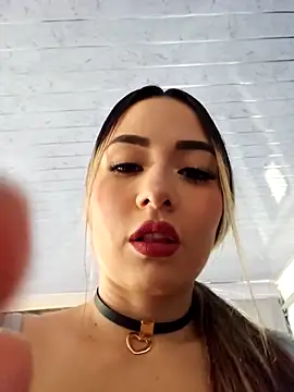 Natasanz online show from November 21, 2025, 8:51 pm