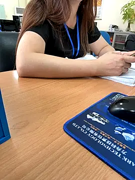 Snapshot of PhuongNhi21 chatting on September 27, 2025, 1:21 am PhuongNhi21 online show from September 27, 2025, 1:21 am