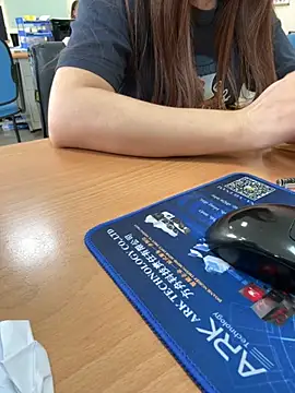 Snapshot of PhuongNhi21 chatting on October 11, 2025, 1:49 am PhuongNhi21 online show from October 11, 2025, 1:49 am