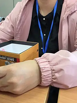 Snapshot of PhuongNhi21 chatting on October 22, 2025, 1:17 am PhuongNhi21 online show from October 22, 2025, 1:17 am