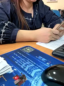 Snapshot of PhuongNhi21 chatting on November 25, 2025, 2:44 am PhuongNhi21 online show from November 25, 2025, 2:44 am