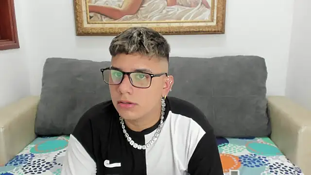 DavilANDkevin2 online show from November 7, 2025, 2:11 am