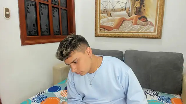 DavilANDkevin2 online show from November 19, 2025, 2:33 am