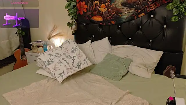 Snapshot of Amanda_sweet chatting on October 11, 2025, 1:05 am Amanda sweet online show from October 11, 2025, 1:05 am