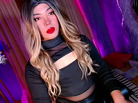 Snapshot of bigfattycocksonya27 chatting on October 31, 2025, 8:37 am bigfattycocksonya27 online show from October 31, 2025, 8:37 am