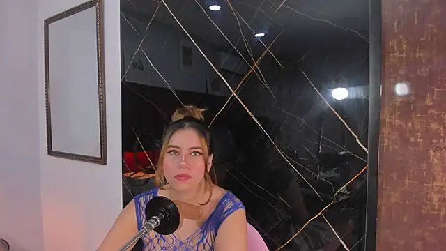 Snapshot of abby_blond_ chatting on September 9, 2025, 12:26 pm abby blond online show from September 9, 2025, 12:26 pm