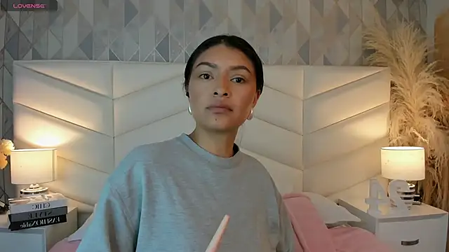 victoria   jonnes online show from September 18, 2025, 12:40 pm