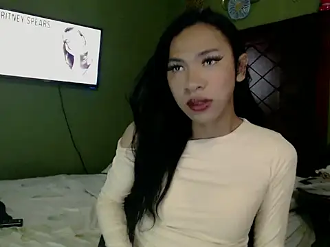 Snapshot of Annaloula chatting on October 15, 2025, 3:45 pm Annaloula online show from October 15, 2025, 3:45 pm