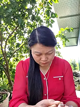 Snapshot of yoowwmr chatting on October 30, 2025, 1:51 am yoowwmr online show from October 30, 2025, 1:51 am