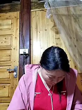 Snapshot of yoowwmr chatting on October 30, 2025, 1:56 pm yoowwmr online show from October 30, 2025, 1:56 pm