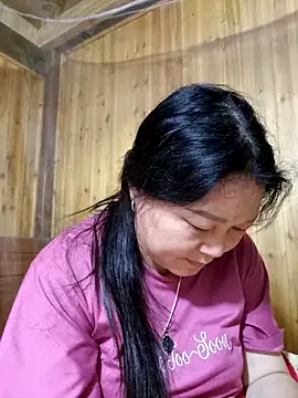 Snapshot of yoowwmr chatting on November 2, 2025, 3:14 pm yoowwmr online show from November 2, 2025, 3:14 pm