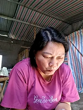 Snapshot of yoowwmr chatting on November 7, 2025, 4:45 am yoowwmr online show from November 7, 2025, 4:45 am