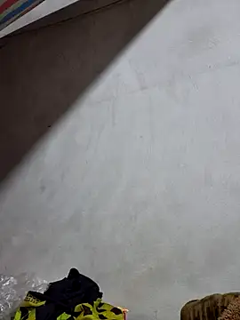 Snapshot of yoowwmr chatting on November 12, 2025, 1:55 pm yoowwmr online show from November 12, 2025, 1:55 pm