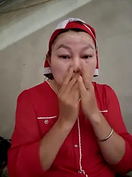 Snapshot of yoowwmr chatting on November 15, 2025, 11:54 pm yoowwmr online show from November 15, 2025, 11:54 pm