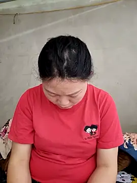 Snapshot of yoowwmr chatting on December 3, 2025, 3:14 am yoowwmr online show from December 3, 2025, 3:14 am