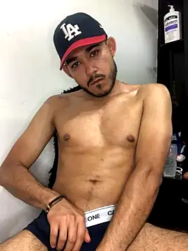 Snapshot of Rodneycot chatting on October 28, 2025, 12:47 am Rodneycot online show from October 28, 2025, 12:47 am