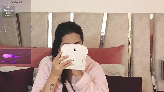 CamiJone online show from September 8, 2025, 11:15 pm