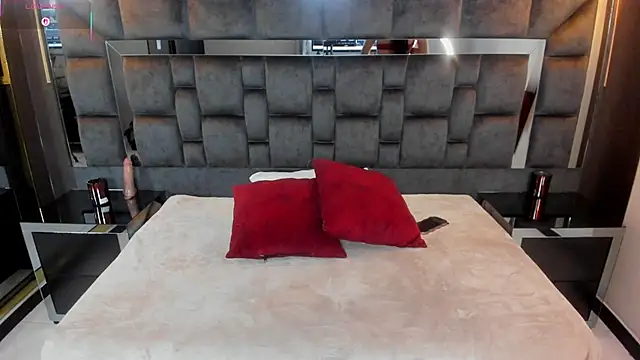 Snapshot of AndieJones_ chatting on September 11, 2025, 1:11 pm AndieJones online show from September 11, 2025, 1:11 pm