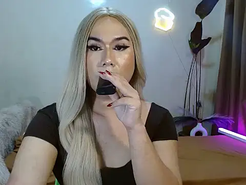 longoria crawford online show from September 19, 2025, 6:19 pm