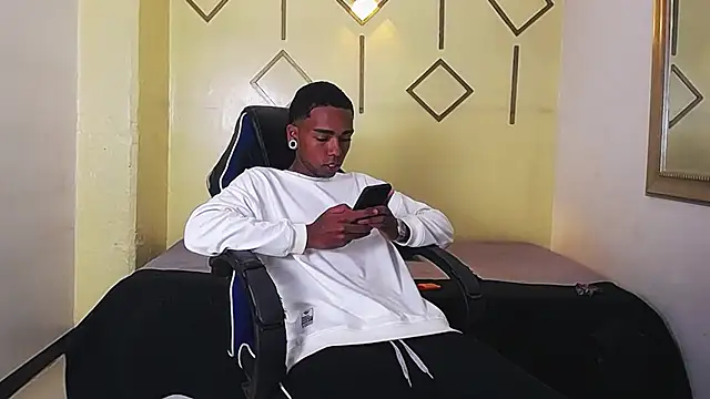 CollemanStone online show from November 29, 2025, 4:48 am