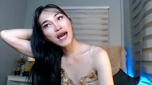 Snapshot of lovelychanel69xx chatting on October 8, 2025, 11:02 pm lovelychanel69xx online show from October 8, 2025, 11:02 pm